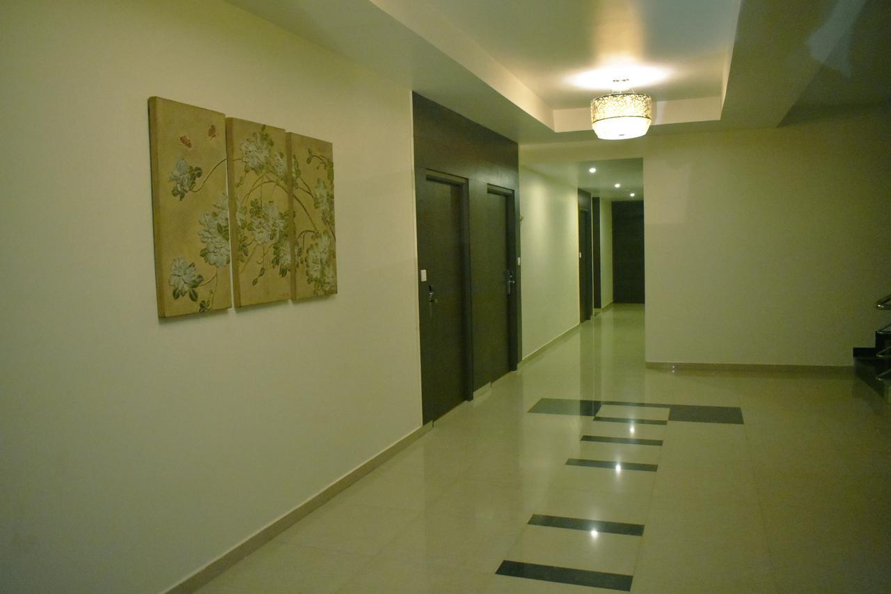 Grand Arcadia Hotel Tiruchirappalli Bagian luar foto