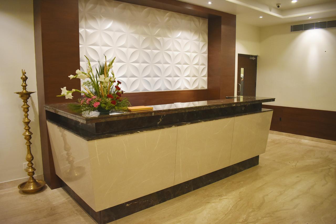 Grand Arcadia Hotel Tiruchirappalli Bagian luar foto