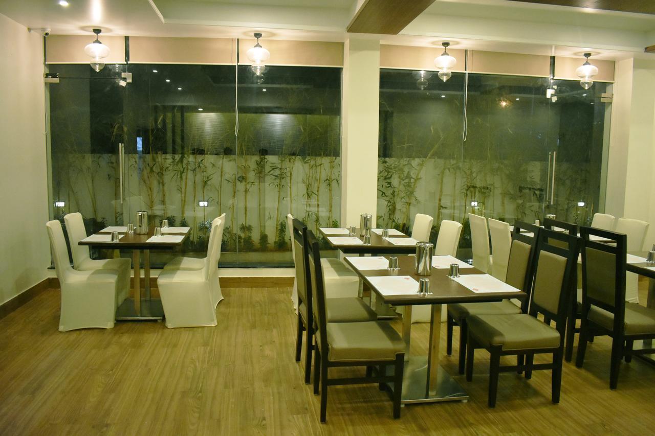Grand Arcadia Hotel Tiruchirappalli Bagian luar foto