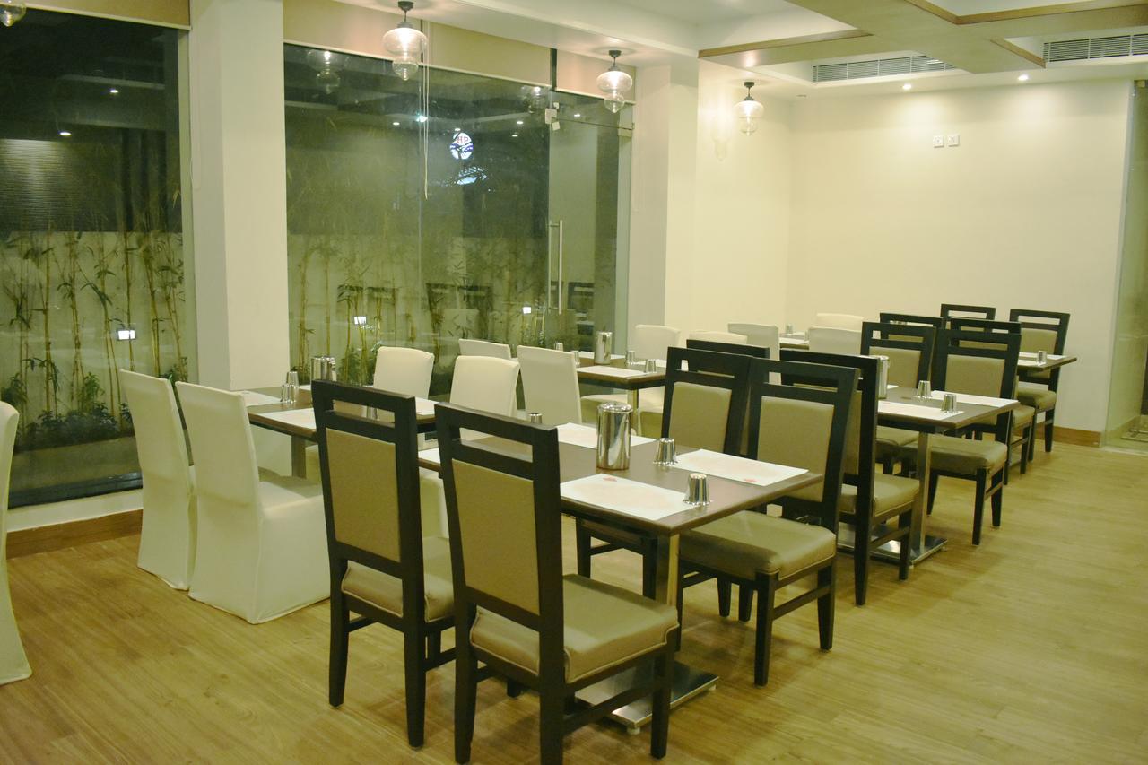 Grand Arcadia Hotel Tiruchirappalli Bagian luar foto