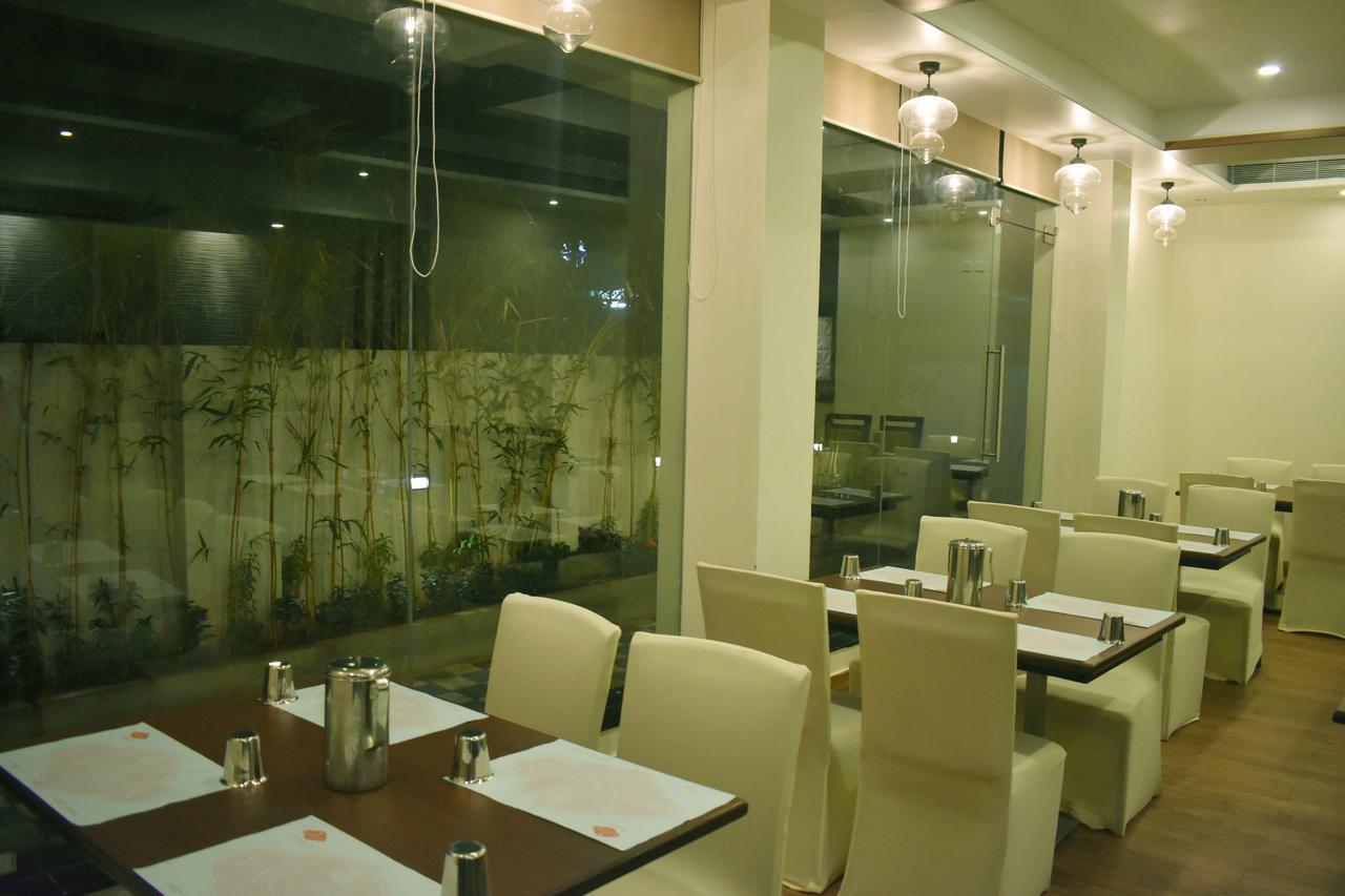 Grand Arcadia Hotel Tiruchirappalli Bagian luar foto